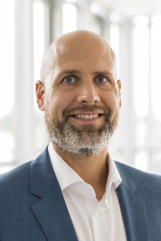 Dir. Mag. Hannes Schmid
